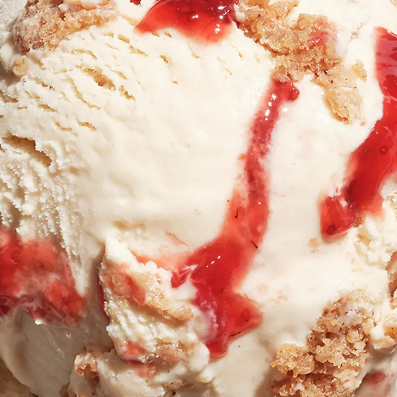 Banana Bread Swirled With Strawberry Jam – Vegan 1