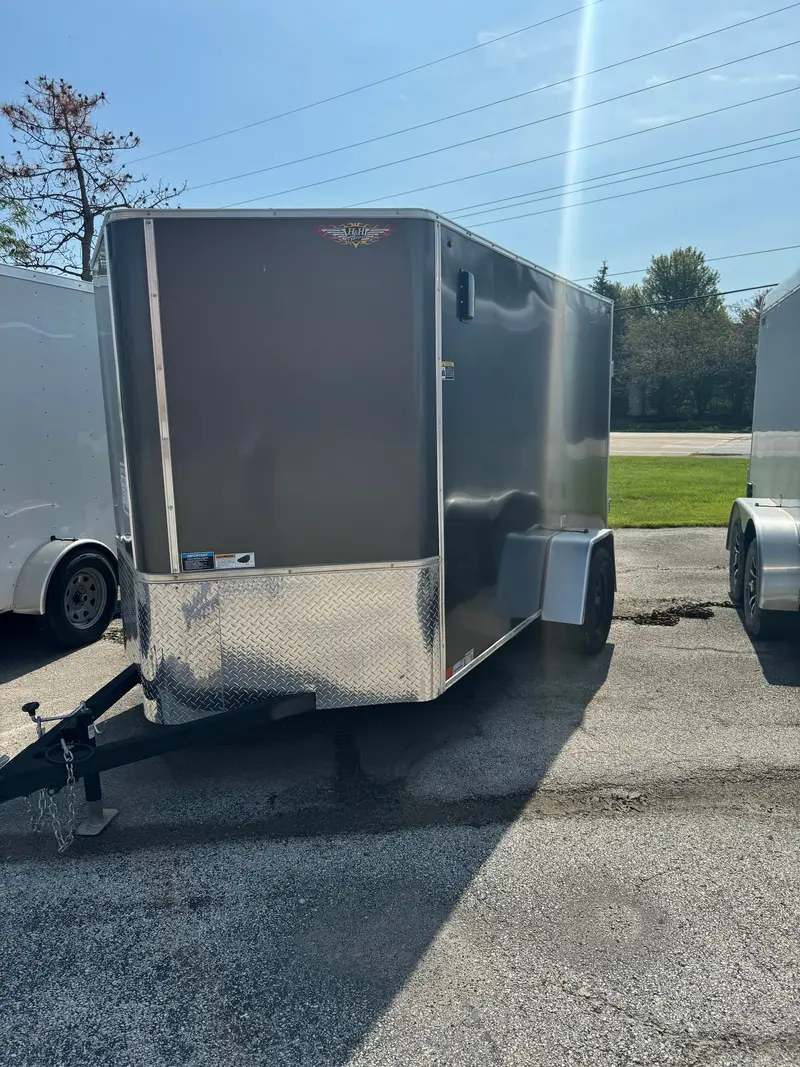 H&H H7210Sftv-035 10-Foot Compact Enclosed Storage Trailer 1