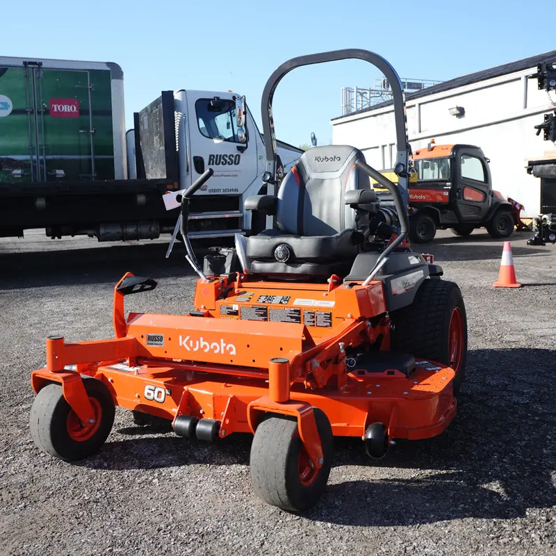 Kubota Z726Xkw-3-60 60-Inch Z7 Series Zero-Turn Mower 1