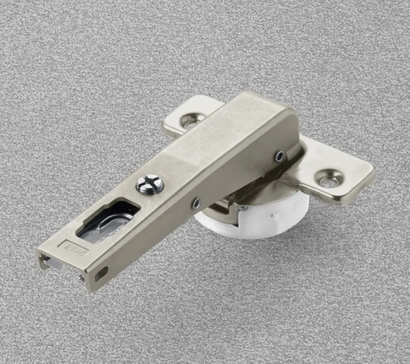 Salice Chromia Silentia+ Crampon Hinge — 94° Opening, Soft-Close, Chrome Finish 1