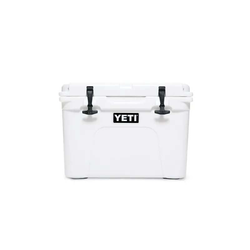 Yeti Tundra 35 – Compact Rotomolded Hard Cooler For Day Trips 1